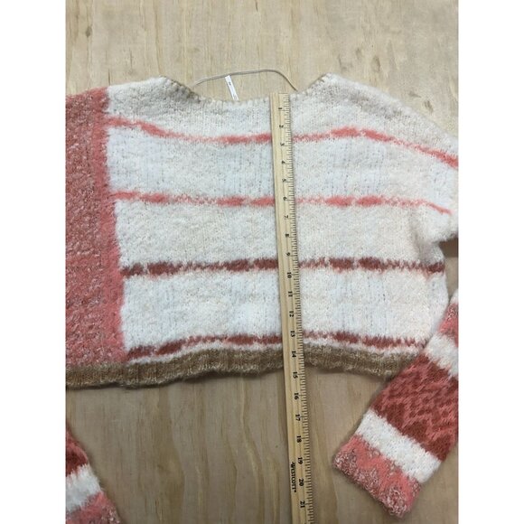 Free People Champagne Dream Cropped Sweater M $148 NWTs Soft Cozy Knit Boho Chic - Picture 8 of 9